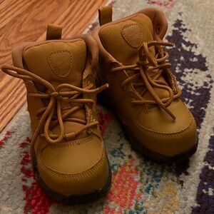 Nike Tan Hiking Boots 8C